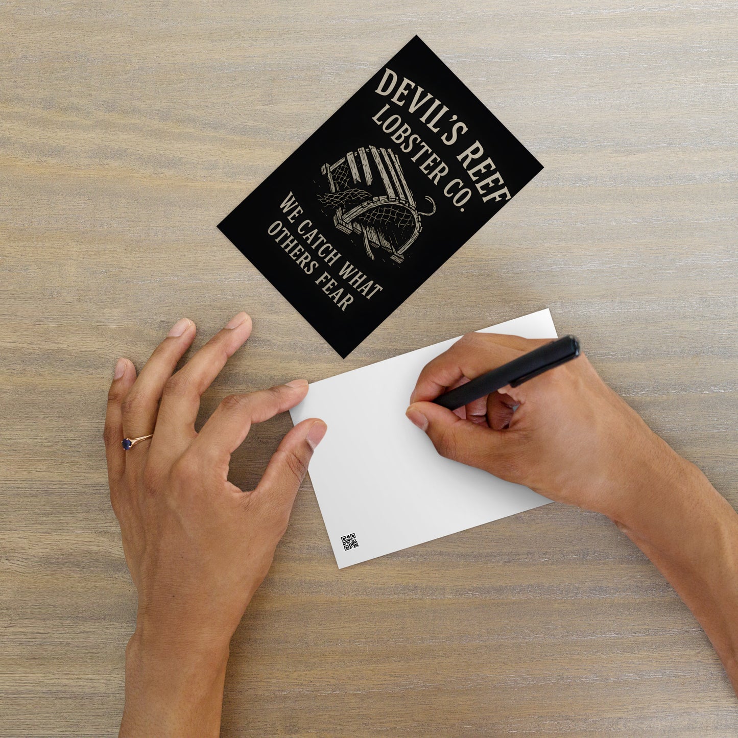 Devil's Reef Hummer Standard Postkarte