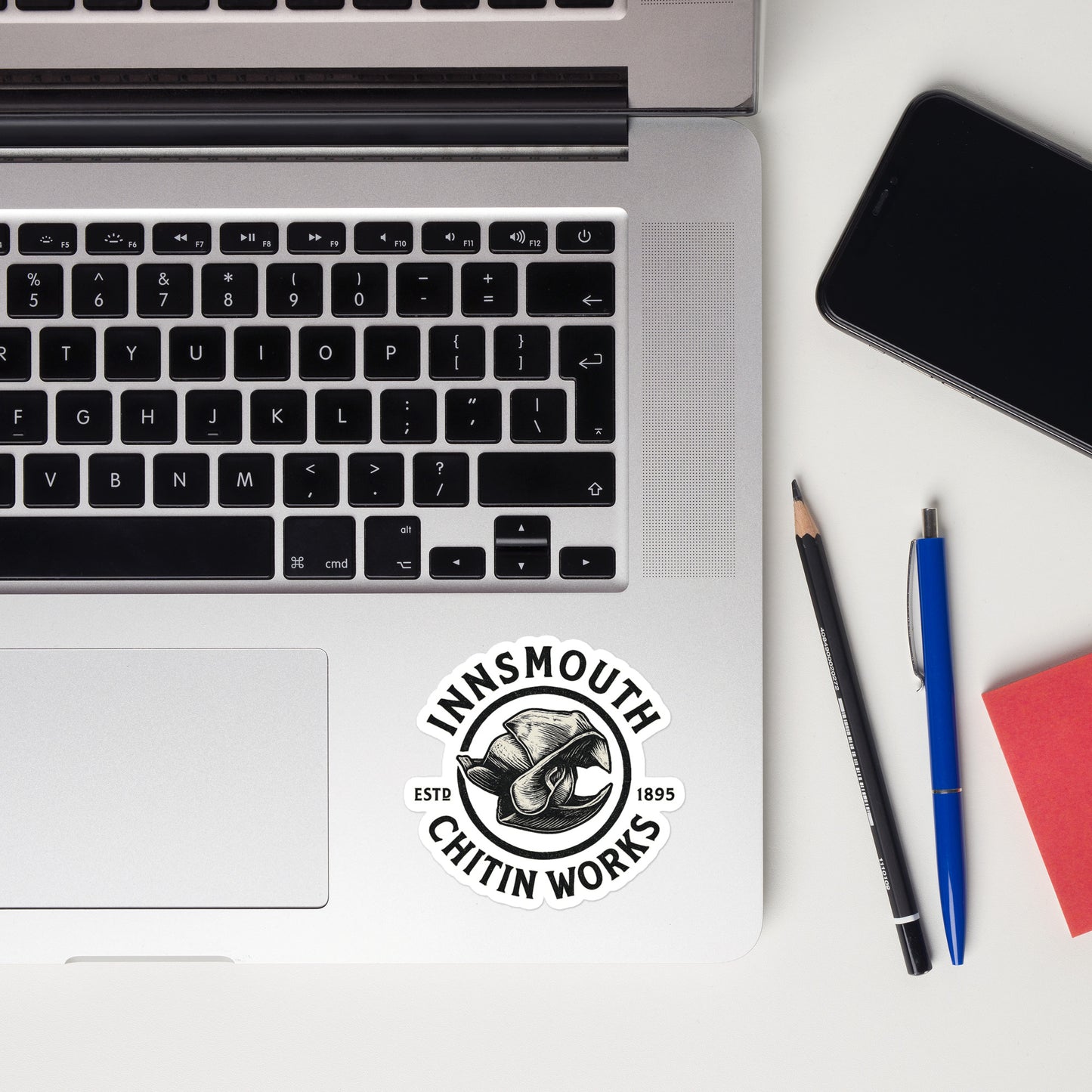 Innsmouth Chitin Works – Vintage Monochrome Logo Blasenfreie Aufkleber